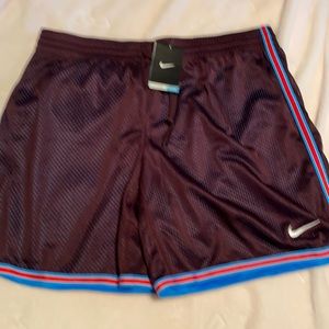 Brand New Women’s Nike Basketball Shorts
From a Smoke Free Home
Never worn